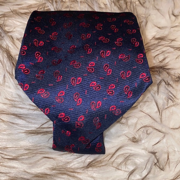 Vintage Burberry Blue & Red Paisley Tie EUC - Picture 1 of 10